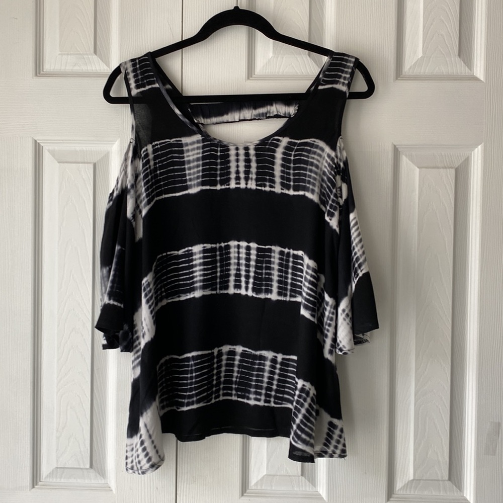 Papillon tie dye cold shoulder blouse top Size M